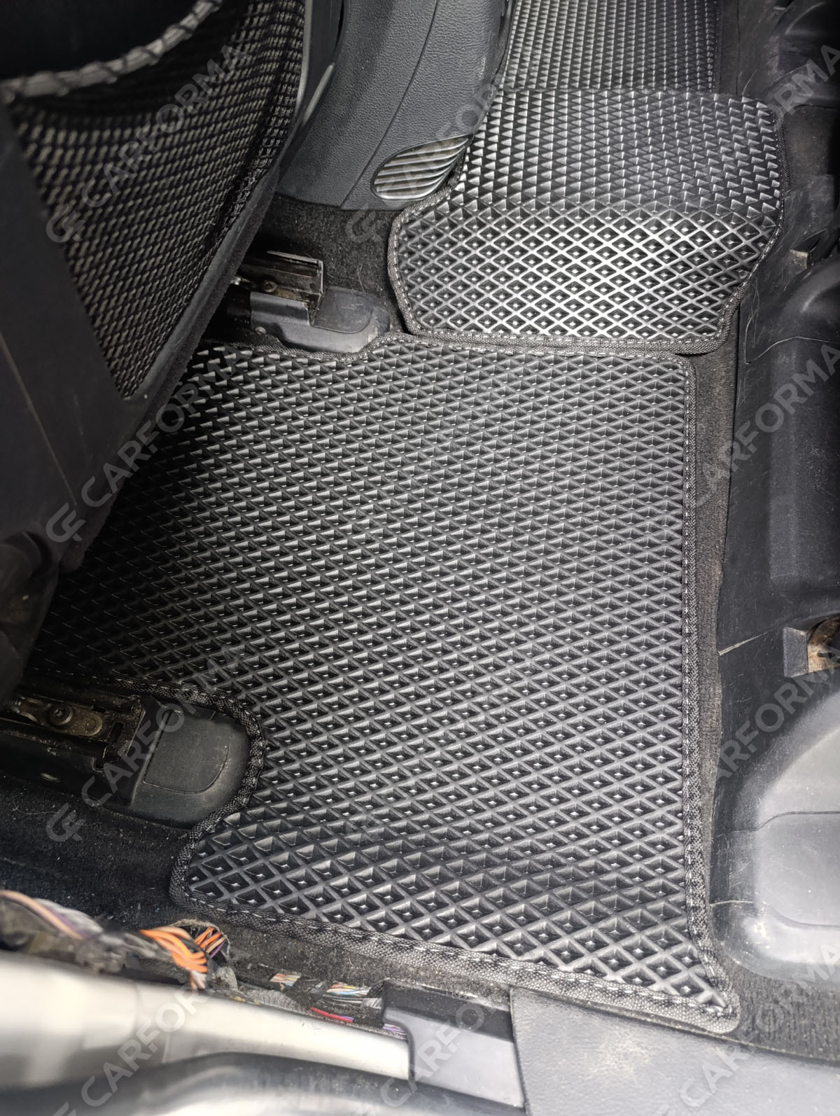 Коврики на Jeep Grand Cherokee (WK2) 2010&nbsp;-&nbsp;2022 в Шахтах