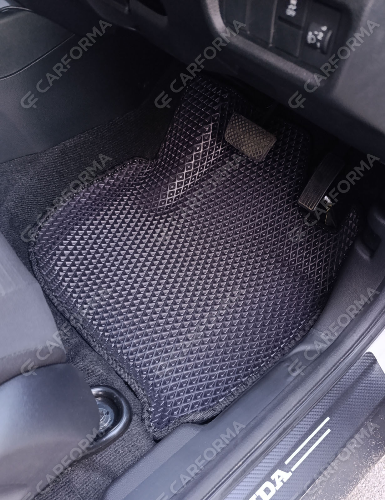 Коврики на Honda WR-V III 2023&nbsp;-&nbsp;2026 в Шахтах