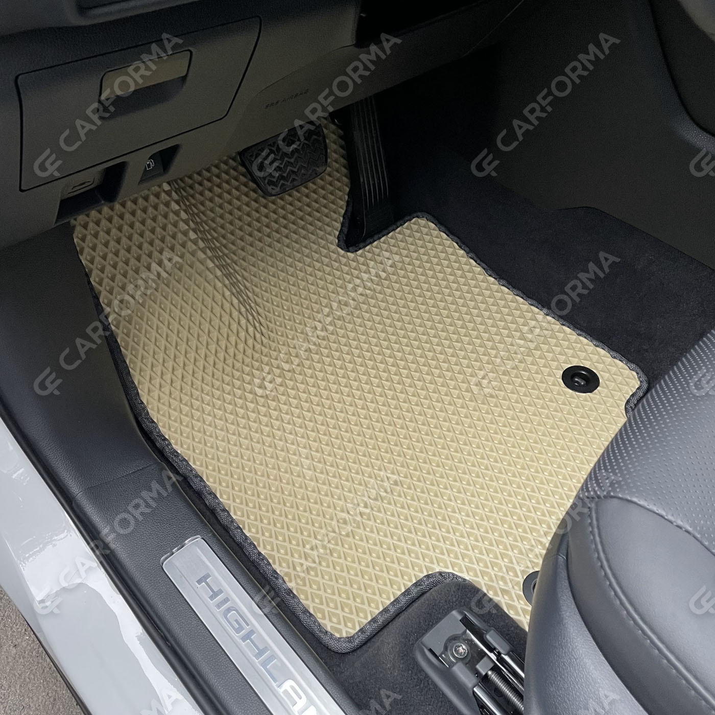 Ворсовые коврики на Toyota Crown Kluger 2021&nbsp;-&nbsp;2026 в Шахтах