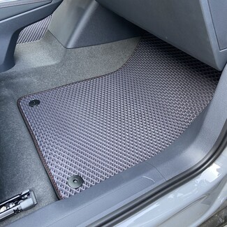 Ворсовые коврики на Audi Q4 e-tron 2021 - 2026 в Шахтах Ворсовые коврики на Audi Q4 e-tron 2021 - 2026 в Шахтах