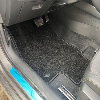 Ворсовые коврики на Audi Q2L 2016 - 2026 в Шахтах Ворсовые коврики на Audi Q2L 2016 - 2026 в Шахтах