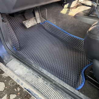 Ворсовые коврики на Jeep Grand Cherokee (ZJ) 1992 - 1999 в Шахтах Ворсовые коврики на Jeep Grand Cherokee (ZJ) 1992 - 1999 в Шахтах