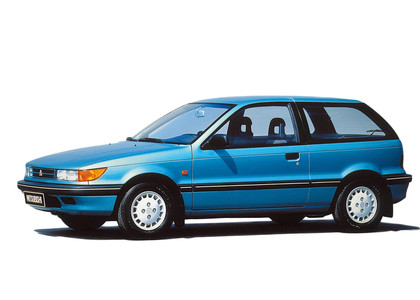 Ворсовые коврики на Mitsubishi Colt III 1988 - 1992 в Шахтах