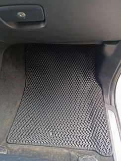 Ворсовые коврики на Jeep Grand Cherokee (WK2) 2010 - 2022 в Шахтах Ворсовые коврики на Jeep Grand Cherokee (WK2) 2010 - 2022 в Шахтах