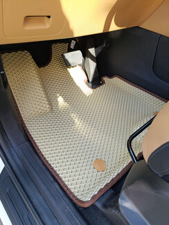 Ворсовые коврики на KIA Carnival IV 7 мест с оттоманками 2020&nbsp;-&nbsp;2026 в Шахтах