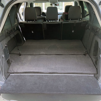 Коврики на Land Rover Discovery V 2016 - 2025 в Шахтах
