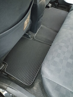 Ворсовые коврики на Toyota Corolla Axio (E14) 2006 - 2012 в Шахтах Ворсовые коврики на Toyota Corolla Axio (E14) 2006 - 2012 в Шахтах