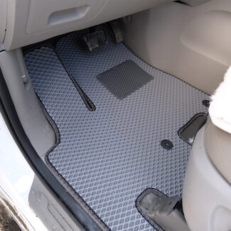 Ворсовые коврики на KIA Carnival III 9 мест и 11 мест 2014 - 2021 в Шахтах Ворсовые коврики на KIA Carnival III 9 мест и 11 мест 2014 - 2021 в Шахтах